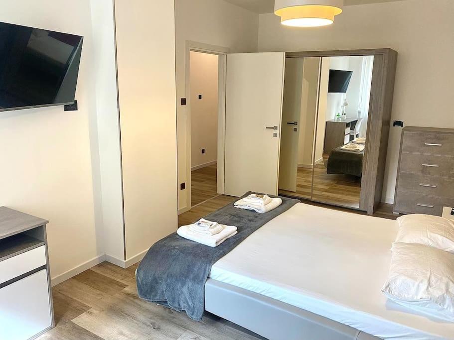 10Min From Center, 3 Bedroom Apartment With Balcony Trento Exterior photo